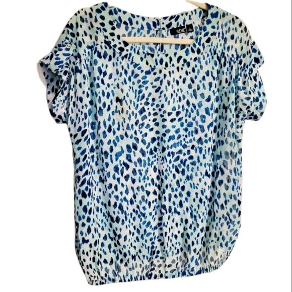 ANA blue leopard print top Short sleeves size Large - Picture 1 of 6